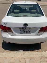 بي واي دي G2016 سيارة مكفولة على البلاد مال جناي الرقم 07717852266