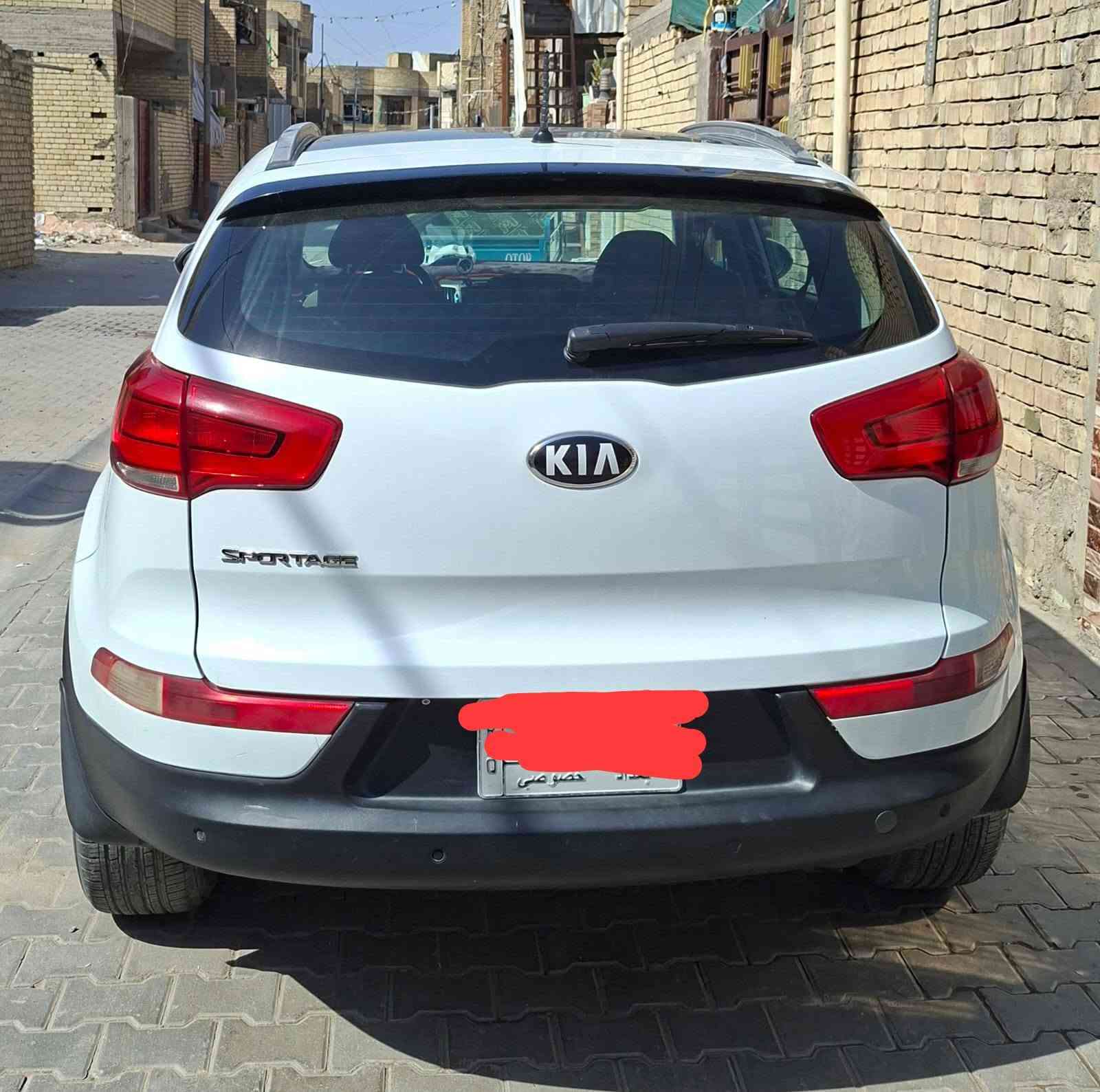 السلام عليكم كيا سبورتج خليجي رقم بغداد مديل 2015 فول مواصفات التفاصيل مذكورة بل فيديو السعر 150الرقم التواصل ***********
