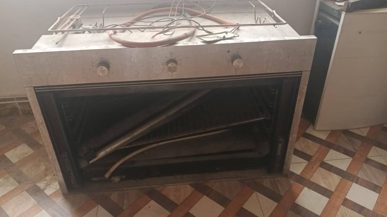 سلام عليكم غراض البيع مستعمل مكان البصره ابيعهن  كلهن ولي يريد حاجه واحده ابيعله كلهن شغلات شرط الفحص ولي شتريهت كلهن بيعاه وحده ولي يحب يتصل على الرقم ***********
