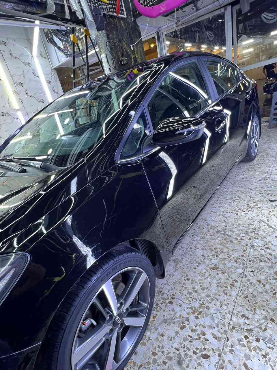 السلام عليكم 

للبيع سيراتو 2017 

((خليجي VIP))

كفاله 

بصمه

فتحه 

كامره 

حساسات أمامي خلفي 

رادرات 360 درجه 

((كشنات جلد تدفئه وتبريد ))

خزن ميموري وكشنات 

بك لايت LED

مازدات لد وزنون 

شاشه 

جنطه كهرباء 

اشاير ترحيب وأبواب ترحيب عند الاقتراب 

السياره فول مواصفات اعلى شي مواصفاتها 

(((جديده استلام شركه صفر ))))

((حاليا ماشيه 90 حقيقي ))

((رقم بغداد انكليزي باسمي تحويل مباشر ))
((هزه وسنويه جديده اليوم حولتها باسمي ))

مكانها بغداد 

السعر 132 ورقه 

***********

