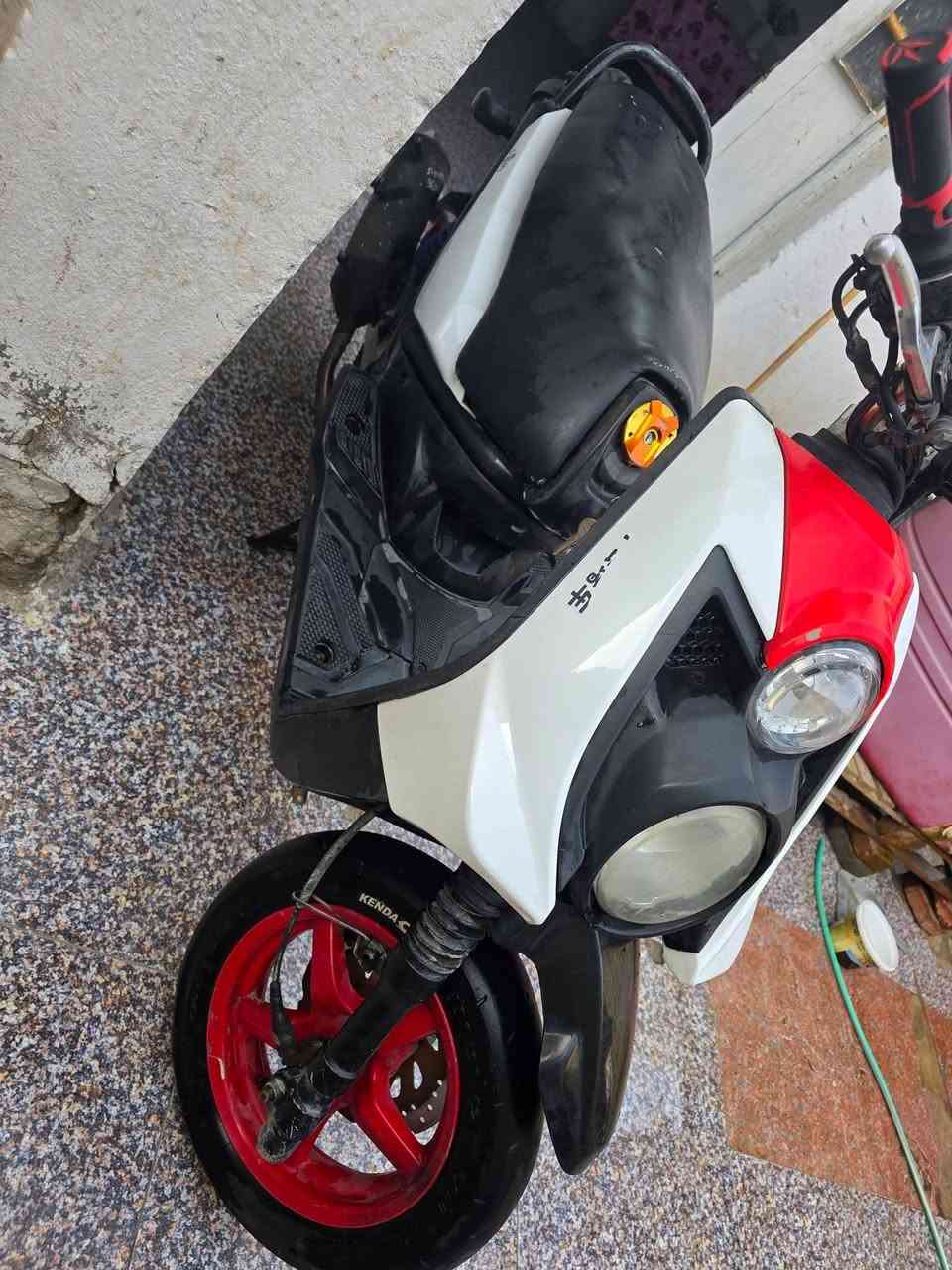 للبيع  سكنس جبلي نقص فيت بم بس سعر 800 وهاذ مو سعرها بس متوازي 
***********

