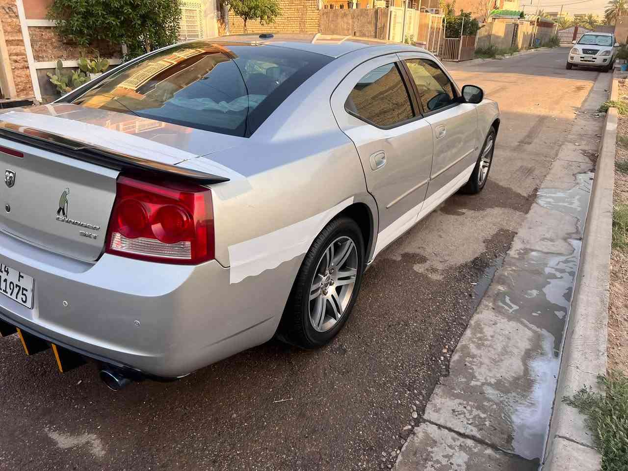 سلام عليكم اخوتي
سياره جارجر 2010 خليجي محرك 3500 اصل 
سياره مكفوله من الحادث ولتبديل بيها صبغ عل كد الخياسات 
سياره مكطوع القايش مال التايمن كيس وسياره حاليا ماتشتغل ابيع عل وضعها الله شاهد سياره كلش نضيفه من كهربائيات وضفيره وحته مكينتها جانت بل كارتون بس قايشها نكطع سياره تنباع عل وضعها يعني تجي تاخذ كوم حديد 
عنواني بغداد 
رقم سياره بصره مميز وبسمي تحويل ثاني يوم رقم وسنويه جدد 
سعر 80 وبيها مجال عل كد جيتك 
ملاحظه من تجي جيب وياك كرين 
***********
