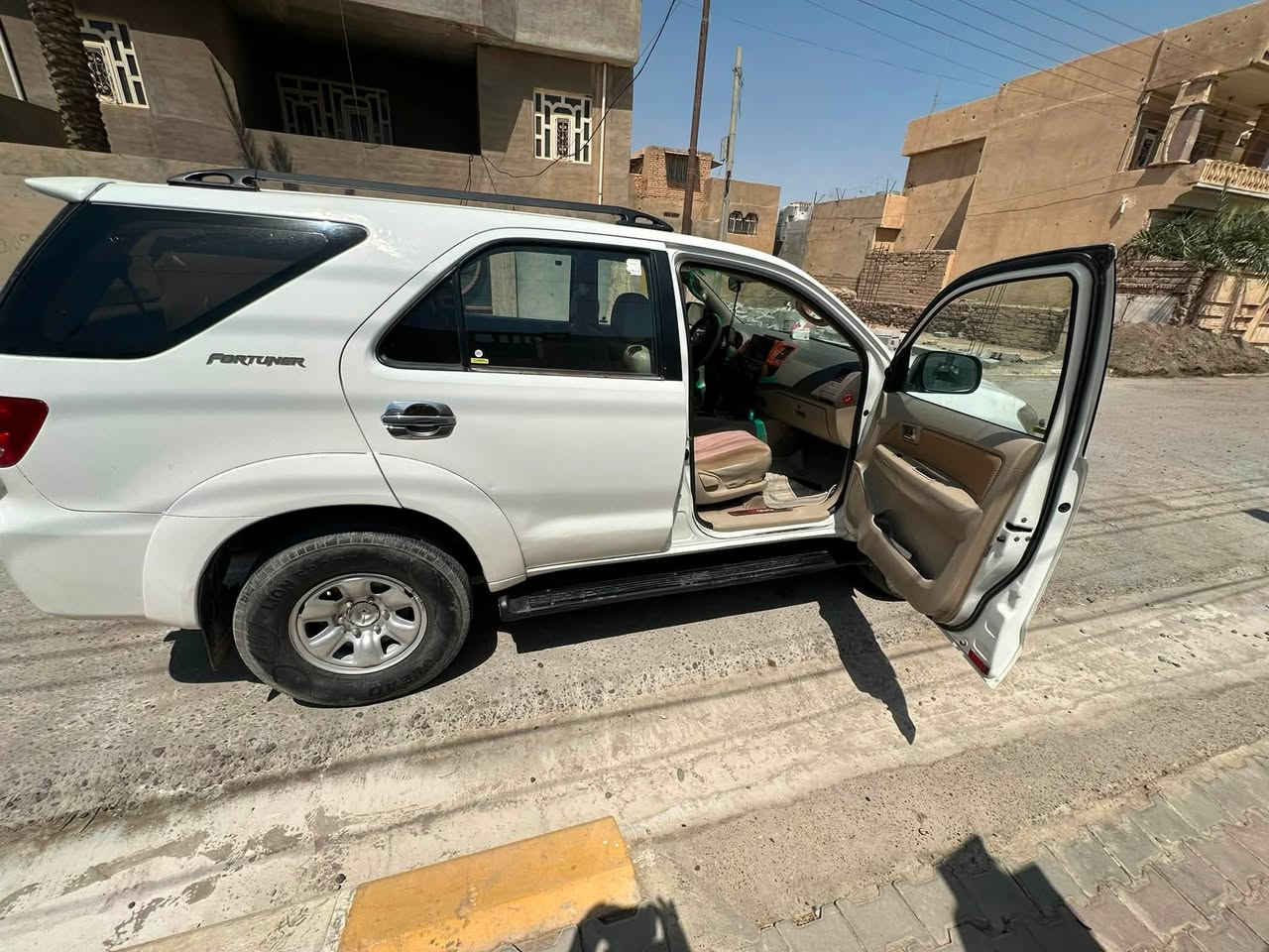 فور جنل للبيع
* سنوية صالحة لغاية 27/2
* رقم صلاح الدين
* دولي، شرط التحويل
* تبريد شغال
* 7 راكب
* محرك 2700
* مكاني بيجي
* السعر المطلوب: 125 وبيها مجال

📞 ***********
