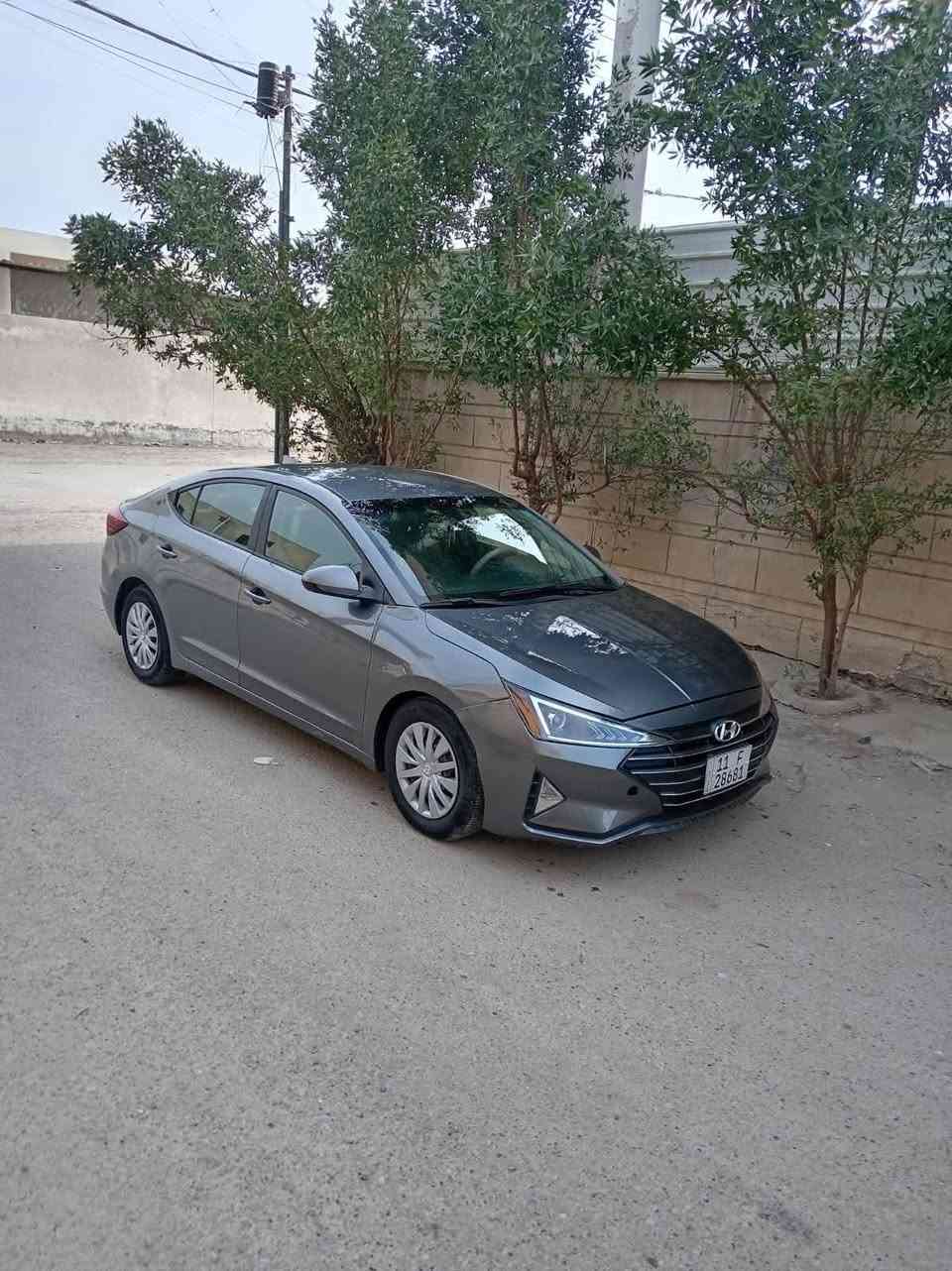 سلام عليكم النترا موديل 2019 وارد أمريكي حادثه جاملغ وبنيد بس الباقي مكفوله اليبل بدون تبديل وبيه سونار وين متريد وديه كير ومحرك مكفولات محرك 2000 دوش مكفول  كير ايتي صدر مامي خلفي جديد تخم تايرات جديد غرفته حلوه كهربائيات كله شغاله تبريد ثلج رقم بغداد نكليزي تحويل ثاني بسمي غرمات مصفره سنويه جديدا 118 وبيه مجال ماشيه 80 سياره ما بيه اي نقص نضيفه وخير من الله مكاني شهداء البياع ***********
