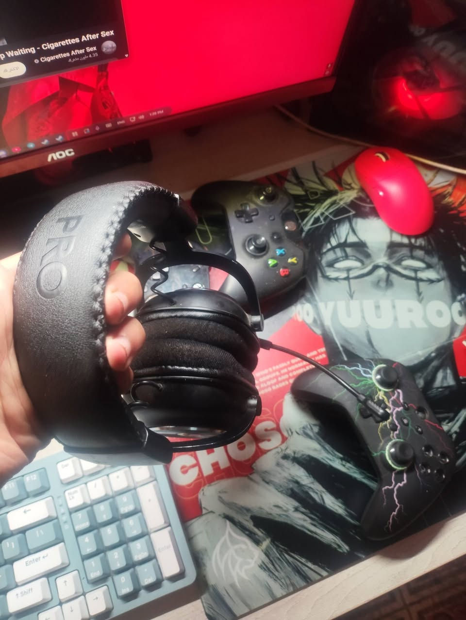 اسلام عليكم للبيع
سماعة Logitech pro x
السماعة بس الواير مالته مرات يفصل ابيعه كانما بدون واير وايرها اواكس 

الماوس Logitech g 502 x
كلش نضيف ما مستخدم هواي 
السماعة ب 60 الف 
الماوس ب 60 الف
