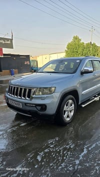 مستعجل على البيع جيب خليجي ٢٠١٣ لمتد فتحتين بانوراما فول مواصفات كشنات...