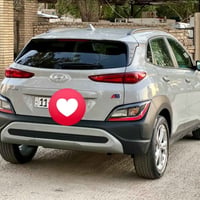 هونداي كونه البيع موديل ٢٠٢٣فول مواصفات عده الفتحه لون سمنتي المرغوب م...