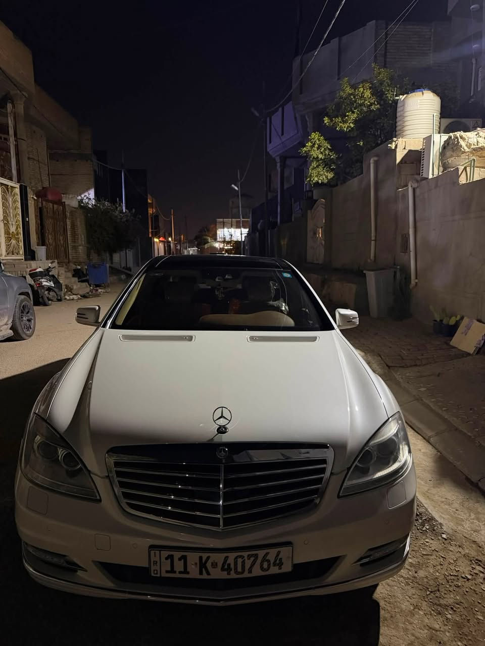 مارسدس / 550s لارج باب طويل
وارد الماني 

موديل 2010 تكمه وسنويه / فول فول مواصفات

🟩 السعر  اتصل او دز رساله وشلع عيوني 

لون أبيض

تخم تاير جديد قبل سبوع شادهن

(السياره رقم بغداد دولي هزه وبراد كله جديد قبل يومين كملتها) سياره سمي مباشر

شرط التحويل 

... مواصفات السياره ...

محرك 8 سلندر المرغوب حجم 550

بنزين
مساج شغال

كير أوتو تعليك

بانوراما 

جكات

ناضور ليلي

بصمه

أبواب شفط

جنطه شفط

ثلاجه بالجكمجه

سايد بريك بصمة تلفون ماوس

5 بردات كهرباء ستيرن كهرباء

تبريد ديوولت

 + تدفئة تبريد مقاعد

هتفونات الشركه مع الكتلوكات موجوده

داخل عسلي جديد بدون تلف

لايتات زنون داينمك

مري شفط وقلاب + أشاير

زراك لايت

مري عاكسة بچم لد بك لايت لد 

ماوس 3 وضعيات قيادة

خزن ميموري

سستم سماعات هارمن كاردون جي بي اس

حساسات امامي خلفية رادار مثبت سرعة

3 قطع تبريدانارة الداخل والدشبول متغير 

شاشة متحركة

تصعد الجام وتنزله عن طريق الريمون 
جام بولو رايز بلادي 

(وبعد بيها هواي مواصفات)

السياره كفاله من البارد والصبغ والتبديل 

صفر مسج 

وشرط كشرها مال 2024ومنزل فديو بالمشور بي كلشي واظح

والسياره كامله ولكمال لله وشرط ترايهه من زاخو للفاو ، ستوه داخله هزه يعني بدون نقص

وبالعافيه ع الياخذها .. متتقارن بالمتعوب الجنايه يعرف شنو النظيف 

مكان السياره  وكربلاء /

سعر تصل او دز رساله شلع عيوني سبب عدم ذكر السعر اكو ناس متميز الجديد من المهجوم 

***********

رقم ***********
