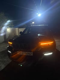 ‏  Jeep Grand cherokee 4xe  موديل 2024 4x4 هايبرد 🚗🚗ماشية  42 الداخل ل...