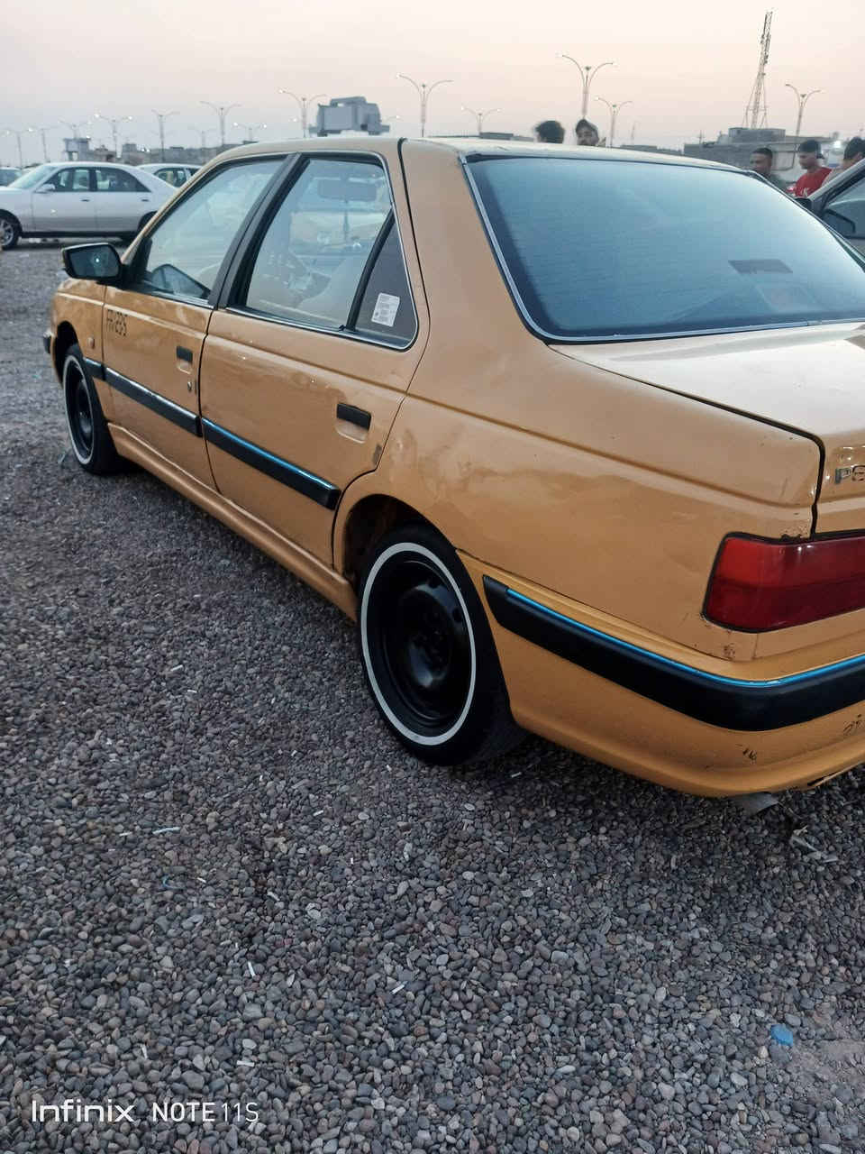 سلام وعليكم بيجو بارص موديل 15 سعر 27 وبيه مجال مكاني بصره ابو الخصيب ***********
