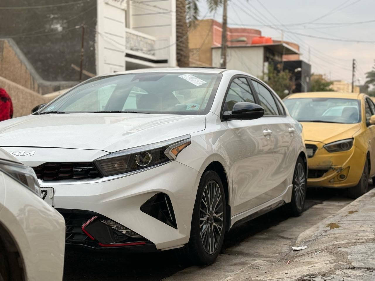 سلام عليكم سيارة لبيع  فورتي جي تي لاين مديل ٢٠٢٣ فول ***********
