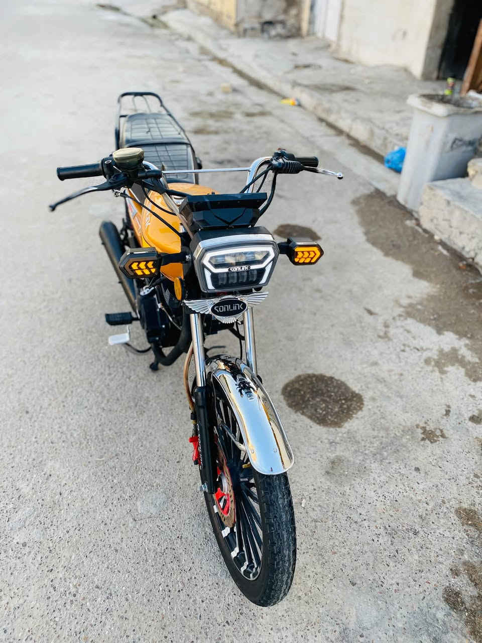 سونك 5 كير 🔥🔥
موديل 2025 👍🏻
مكينه 200cc👍🏻
أوراق موجود 📋
كلشي شغال مكينه مكفوله ما مفتوحه 

عنوان بغداد

السعر 750 

 اتصل ودلل ***********🥰📲
