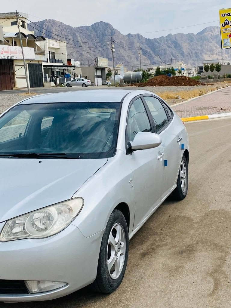 بەناوی خودای بەخشندەی میهرەبان 
هۆندای ئاڤڤانتی 2006
کۆد بۆ کراو 
گێڕ و مەکینەی بەشەرت 
کارەبایی بەشەرت 
برێکی بەستراوە 
هەیکەلی زۆر جوان 
یەک قەترە خایسی نیە
پێش و پشتی کەپسە 
هەندێ بنی شلە 
چوار تایەی خاوێنی لەژێرە 
تەبرید بەشەرت 
شوێن ڕانییە 
سعری خوار بازاڕ 
بایی 43 و معاملە 
***********- *********** رانية, السليمانية

