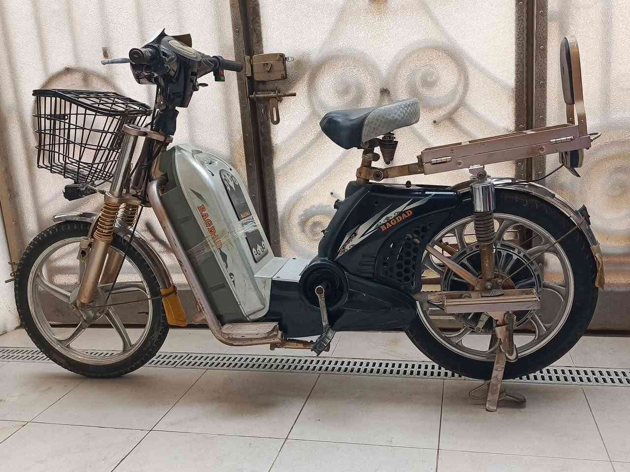 سلام عليكم
باسكل شحن نظيف للبيع 
بطاريات نظيفات حييل
السعر /200 الف
الموقع /كربلاء شارع الجاير 
رقم الهاتف /***********
