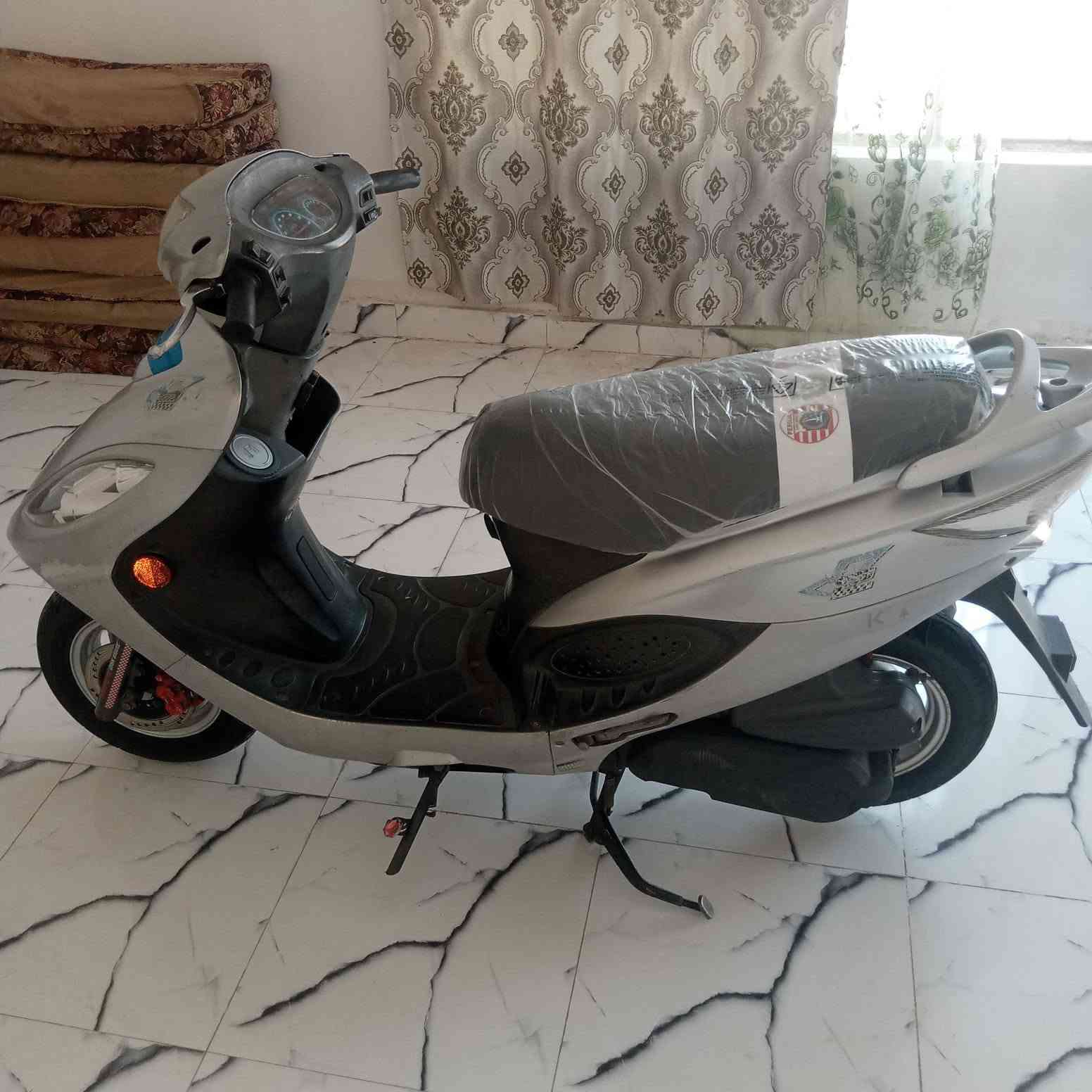 سلام عليكم كامكو للبيع كفاله عامه موديل 16 سعر خاص
***********
