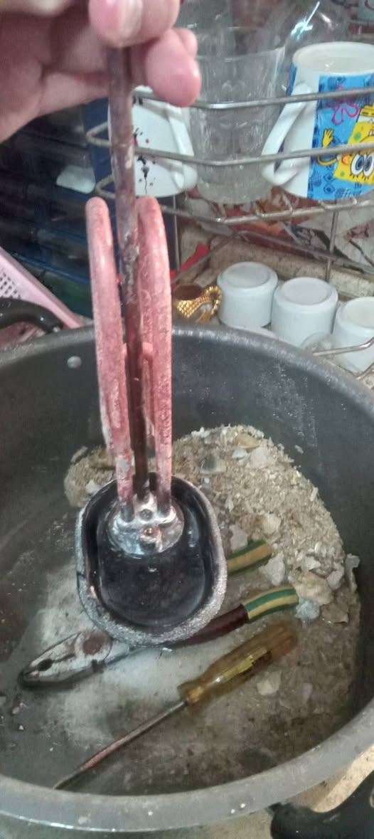 تغليف الابواب الشقة
تثبيت المراوح السقفية
تبديل الخلاطات السنك
تبديل القفل الباب الداخلي للشقة
الصيانة والتنظيف وتبديل السخانات الشقق
***********

