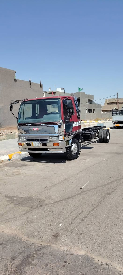 سلام عليكم
هينو طيره ٦ وربع بلاديه شاصي كفاله
٧٠ عادي بيها بخار
رقم بغداد نكليزي
السعر 110
مكان واسط صويره
للاستفسار الاتصال
***********
