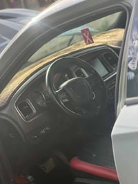 تشارجر SXT • ٢٠١٥ • حادثة خلفية