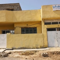 مشتملات ثلاث للبيع على قطعه ارض ركن ٢٤٨م على شارع ٣٠ .. شارع دائرة توز...