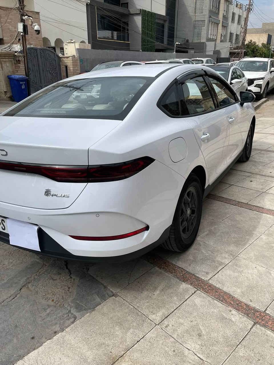 موديل ٢٠٢٥ • كفالة عامة • داخلية بيضاء