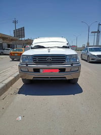 من رخصة الادمن  لاندكروز جكساره 2005 محرك 6سلندر مكينه 4600 كفاله عامه...