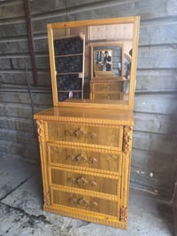 ميز تواليت • جديد • توصيل