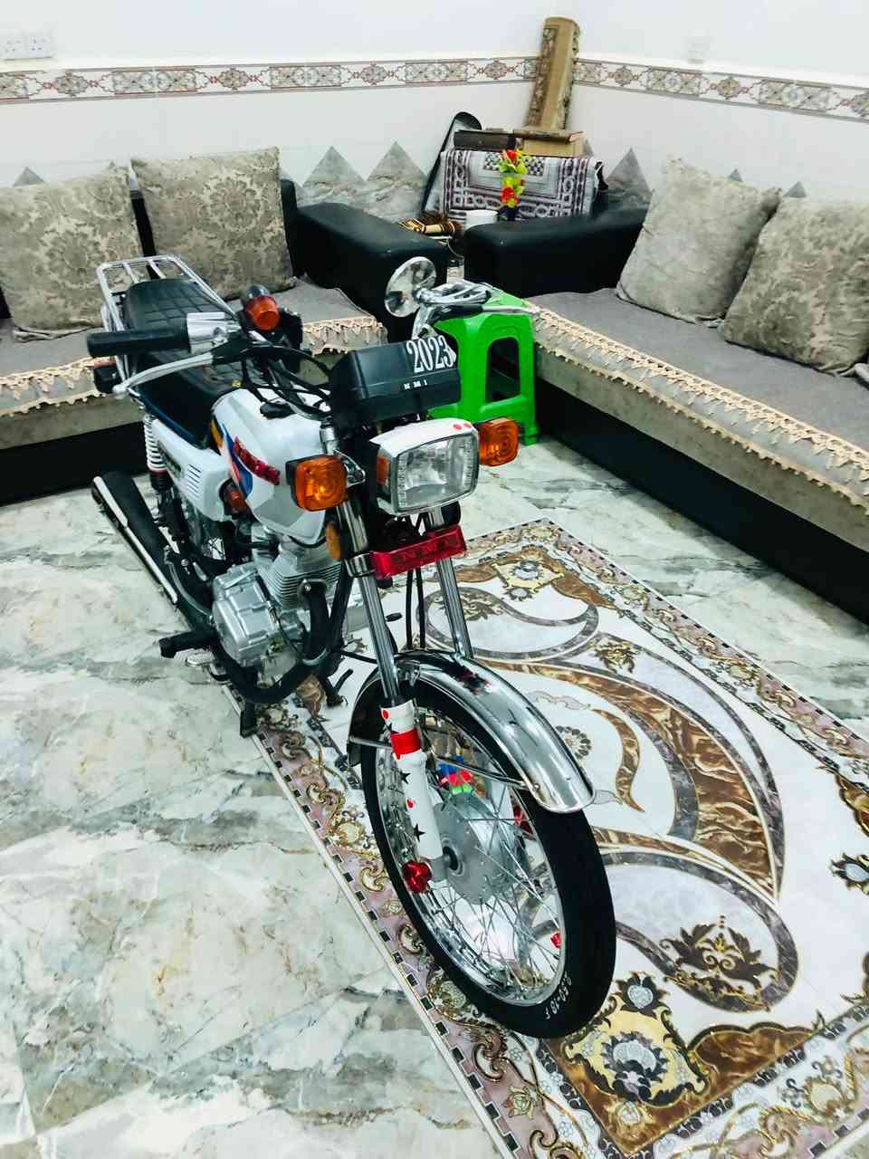 سلام عليكم دراجه نامه للبيع رقم وسنويه شاصي ١٤ ارشه وتعميره كله ٢٦ مكفولا الستفسار ***********
