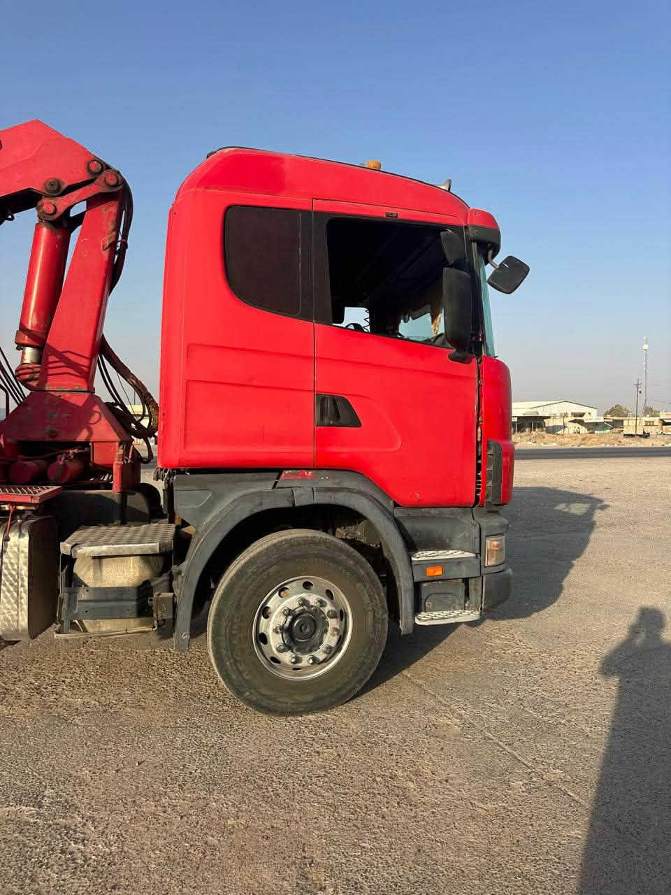 السلام عليكم كرين إسكانية موديل 2000 
جگ 10 طن 3 سلايت دهن 1 يدوي رقم السيارة البصرة تحويل ثاني يوم للاستفسار اتصال على الرقم
***********
