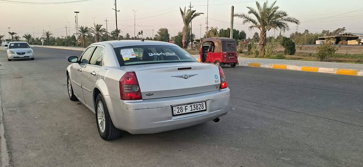 السلام عليكم للبيع  اوباما 2008 رقم نجف  دولي باسمي تحويل ثاني يوم  سياره  بيهه رشات صبغ   مكفوله من الضربه والعيب الشرعي السياره جاهزه  مكيه كير حداديه وتخم تاير وتبريد مكان واسط الحي الرقم ***********
