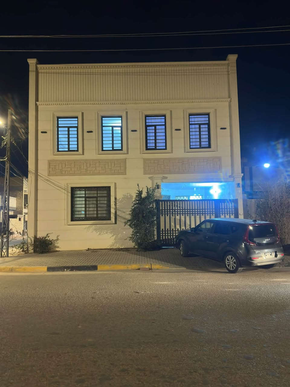 سلام عليكم بيت 150متر شريط البلديات طابو صرف
خلف محطه سما كربلاء شارع ٢٠تجاري ركن البيت 

واجه ١٠ متر البناء طابوك جمهوري درجه أولى

تفاصيل البيت 

غرف نوم عدد ٥

استقبال وكراج سياره 

مطبخ كلش جبير 

صحيات عدد ٤

بيت جديد بعده

الاستفسارا

***********

***********
