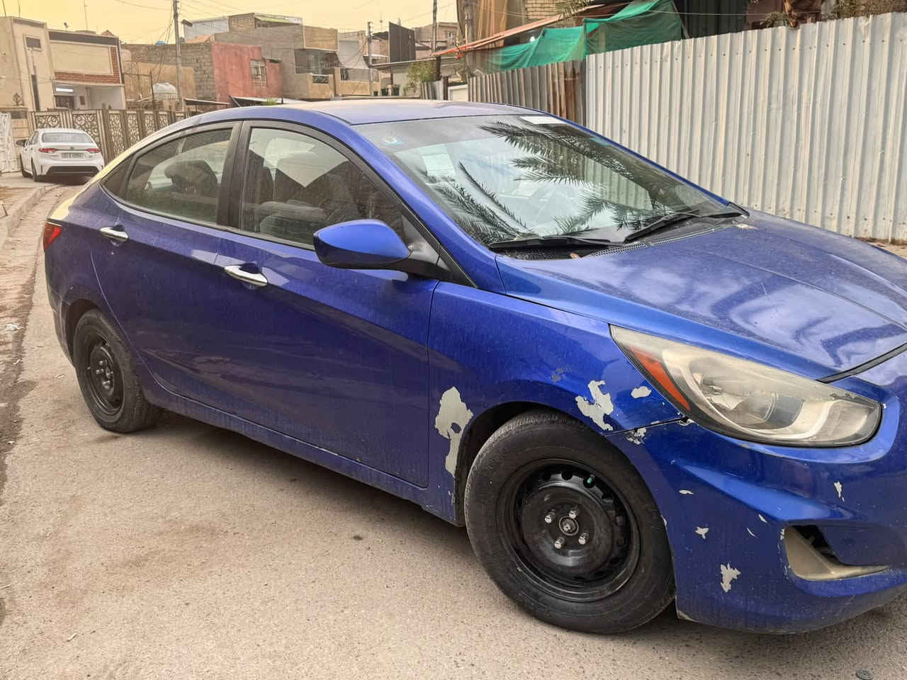 السلام عليكم 
اكسنت 2013 
امريكي GDI 1600
سيارة حلوة وناعمة 
منضومة تبريد جديدة
تايرات جديد 
شاشة 
كامرا 
تحكمات ستيرن 
ورافق السونار ويا الصور 

للاستفسار الاتصال متوفر واتساب
***********
