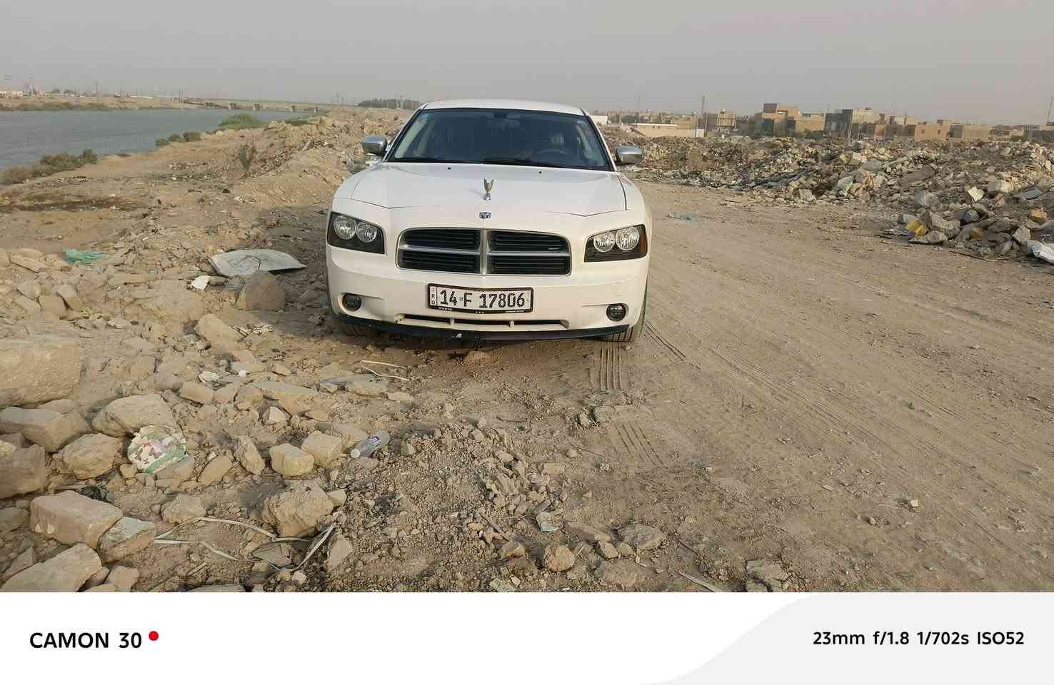 البيع والمراوس شارجر موديل 2009اصل مكينه 3500جديده توني شاده رقم بصره نكليزي السياره مكفوله من الضربه بيه مكانات صبغ قليل  حداديه جديده كله توني مسويه التبريد كبريسر عاطل الباقي كله جاهز السعر 98 مكاني ناصرية مركز الاستفسار الاتصال علا رقم ***********

نص مكتوب في الصور:
- CAMON 30 23mm f/1.8 1/807s ISO53
- CAMON 30 23mm f/1.8 1/702s ISO52
- CAMON 30  23mm f/1.8 1/807s ISO52
- CAMON 30 23mm f/1.8 1/659s ISO50
- CAMON 30
- 23mm f/1.8 1/509s ISO50