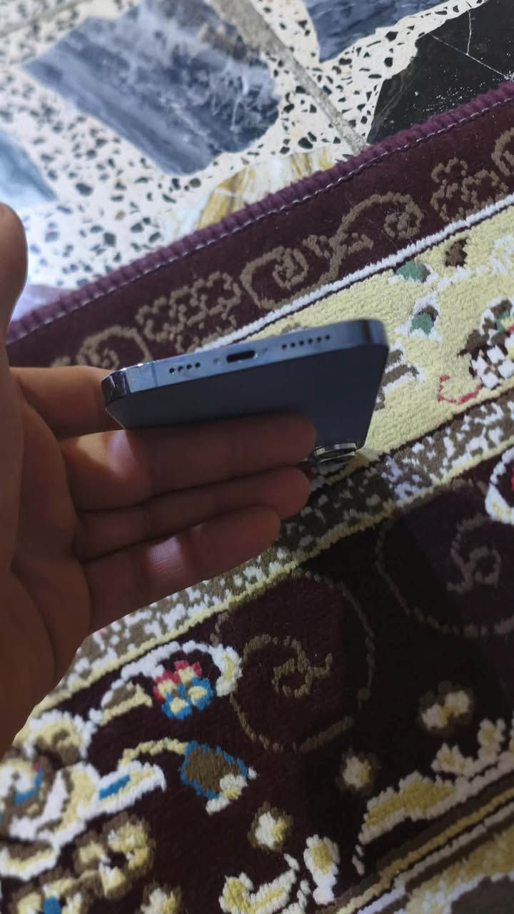 سلام عليكم آيفون  ١٣بروه ماكس بطاريه٨٣جهاز مكفول  للبيع سعر خاص مكاني بغداد النهروان رقمي***********
