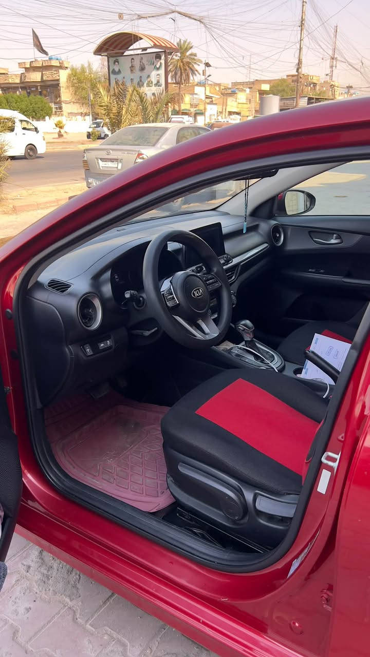 🚘 للبيع كيا فورتي 2019 بحالة ممتازة
✅ تحكم بالستيرن
✅ شاشة تدعم Apple CarPlay وAndroid Auto
✅ كامرة دوّارة
✅ رادار مانع للتصادم
✅ نظام مانع الانزلاق
✅ مثبت سرعة
✅ نظام المحافظة على المسار
✅ مساعدة القيادة 
✅ كير أوتوماتيك ATM المرغوب
 الحادث جاملغ جهة السايق راجع براد وضربه بالعراق بقبق الجنطة وطخه صغيرة باب الصدر
السعر 128$ 
التواصل ***********
