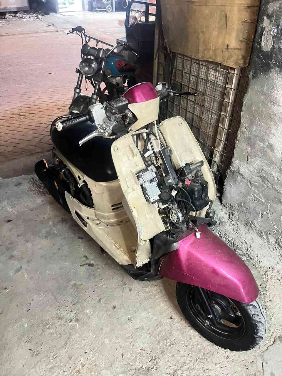 بوليس • مكينه ناعمه • نقص باتري