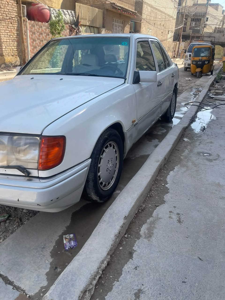 سلام عليكم دب موديل 90بسمي سنويه 31 محور 2500ديلكو محرك جديد كير تبريد شغال سيار فول كشنات جلد كهربائي شغالات فتحه 53 وبيه مجال تر هم مراوس بغداد البلديات ***********
