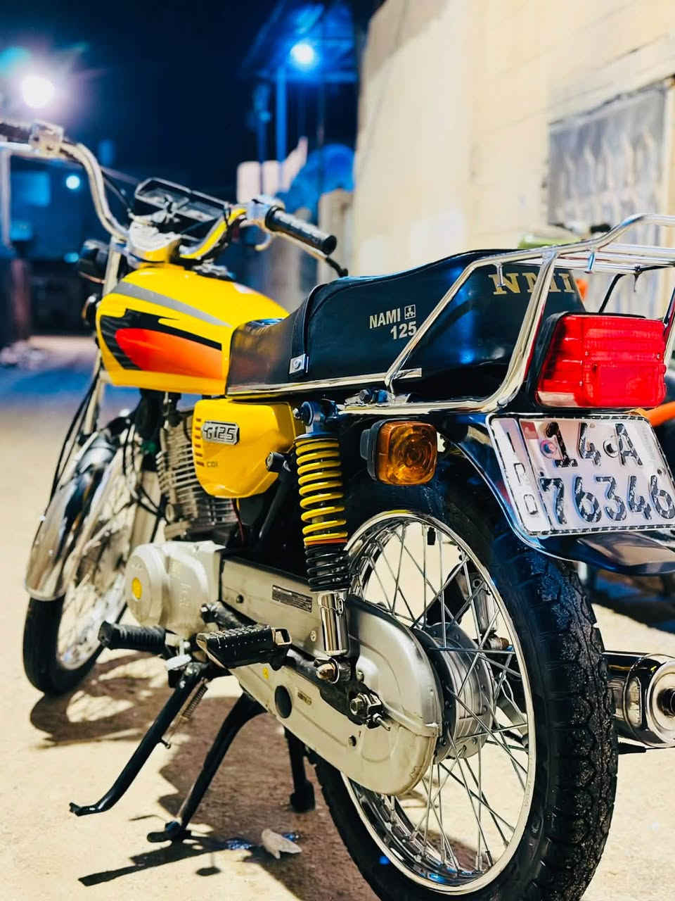 الس عليكم دراجه نامه موديل 22 السعر مليون 800 رقم سنويه  تحويل ثاني يوم عنوان البصره أبو خصيب *********** /. ***********

