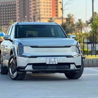 كيا EV9 • دبل ماطور • بطارية ١٠٠ كيلوواط