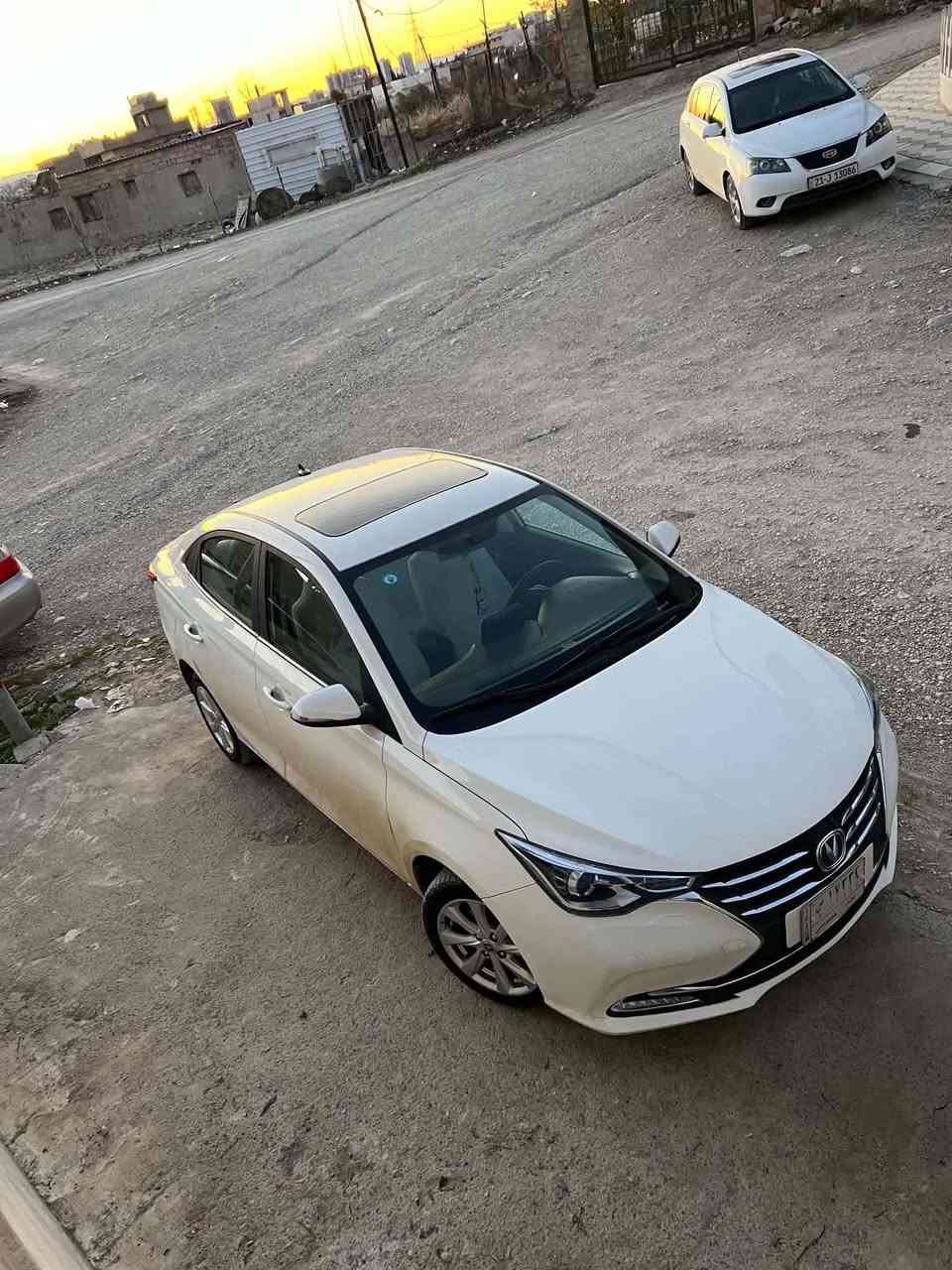 شانجان
مۆدیل ۲٠۲٤
٤۱٠٠٠ڕۆشتوە
تەبرید 
سڵاید
حاسە
کامێرا
تۆماتیک
نیوەی بۆنیت چەمەلەخ لای سایەق سندوق بەشی خواری
سەنەوی جنوب بەشەرتی حاسبەوئەولیات 
بەشەتی مەدەنی
***********
