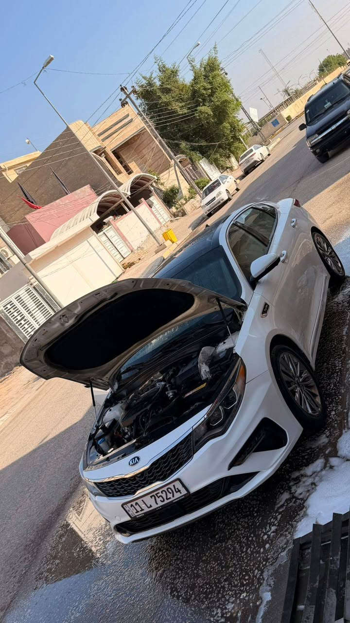 سلام عليكم
اعلى فئة بالاوبتيما SXL  بالمواصفات والمحرك
السعر 175 بيها مجال 
ستفسار ***********
موديل 2019 لون ابيض صدفي 
2000 توربو 247 حصان  
ماشيه 50 الف ميل 
ايرباك ستيرن طاك راجع سستم 
رقم يغداد نكليزي تحويل مباشر ثاني يوم 
گير AT ٦ سرعات 
سقف بانورامي 
مقاعد كهربائية مع خزن 
كشنات جلد تدفئة وتبريد 
تدفئة ستيرن 
كامرات 360 درجة 
رادار امامي ونظام المحافظة على المسار 
رادار للنقطة العمياء
مثبت سرعة  
هاند بريك كهربائي 
اوتو هولد 
اضائة زينون ولد نهاري
دبل جام بالابواب الامامية لتحسين العزل
بردات مظللة بالابواب الخلفية 
قطعتين تبريد 
نظام تبريد منفصل
شاشة تدعم Apple car play و Android auto
12 سماعة harman/kardon
والسيارة مصروف عليها ادامة للمحرك والصدر 
مكينه كير تبريد حداديه مكفوله بدون نقص 
🔴بانوراما وعليه سقف روز رايز واناره مخفيه 

🔴بصمة تشغيل وابواب

🔴صندوق ذكي 

🔴لايتات زنون 

🔴سماعات كارديون هارمن 

🔴رادار امامي وجانبي

🔴اربع كامرات

🔴كشنات الاماميه تدفئه وتبريد

🔴كشنات خلفيه تدفئه

🔴ستيرن تدفئه

🔴كشنات خزن ميموري 

🔴تحديد مسار 

🔴كار بلي
