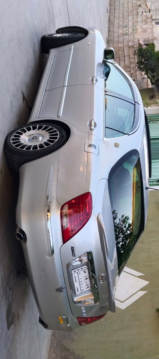 ماجێستا 2007موس بئ بۆیاخ  سڵایت جرکەی تیانییە63گەڵا
***********
***********
