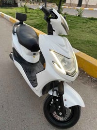 سكنس شحن مستعجل عل بيع 6 بطاريات كبار   الدراجة اخت الجديدة وكامله مكم...