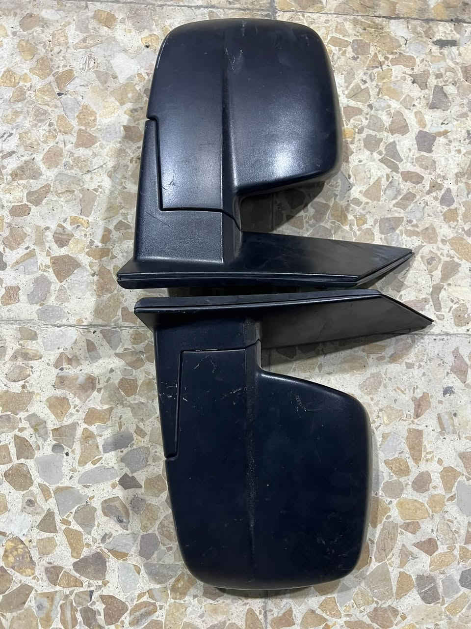 السلام عليكم
دعاميه بحريه ب٣٠ 
بك لايت جديد كصه ٤٠ 
ارضيه ١٥ 
بطانه خلفيه ٤٠ 
مرايات ٢٥ مكاني البصره 
***********
