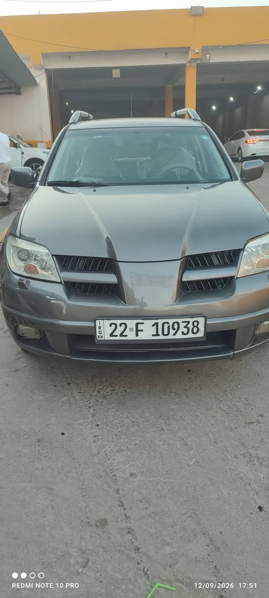 سلام علیکم 
میتسوبیوشی اوتلاندر دبل اکسل
مودیل2007
گیر اوتوماتیك 
سیارە حزام صبوغ للجمالیە  گیر و مکینە بشرط
سیارە کلش نظیفە ای عیب مابی سنوی جدیدە  لحد 2030 کوبون بنزین موجود  
ای عیب مابی طایرات جدید باتری جدید شرط تحویل 75$ بی مجال قلیل  سیارە موجود بکرکوك
*********** كركوك, العراق
