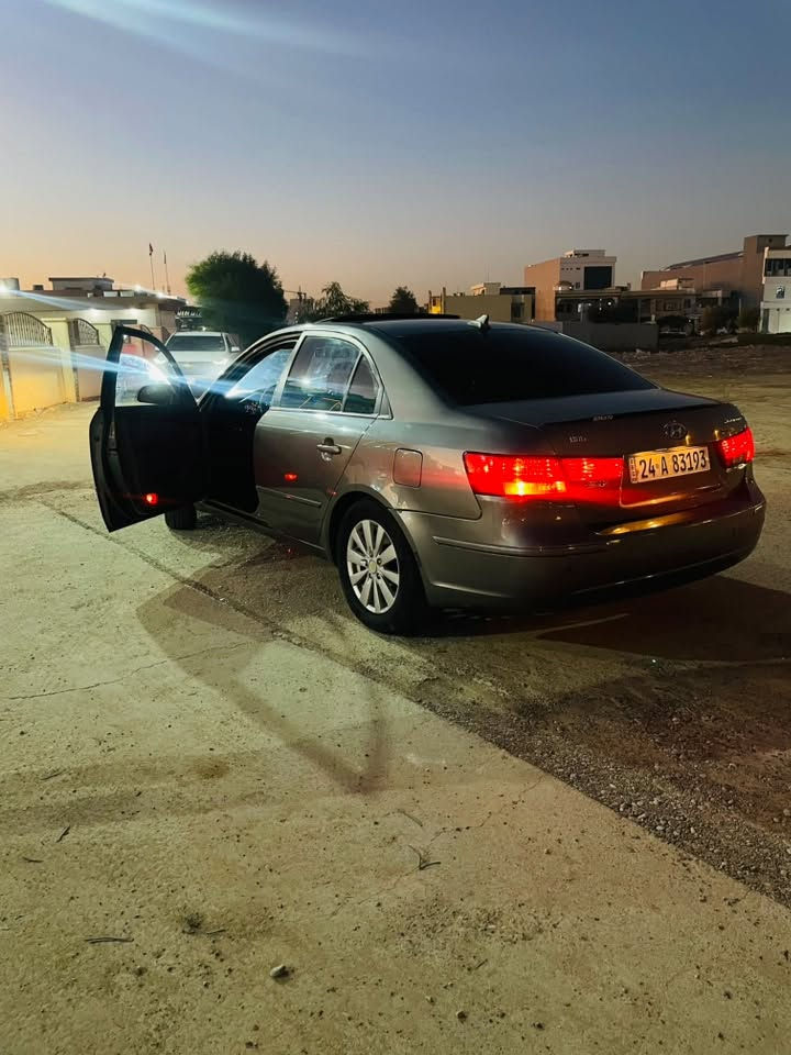 سوناتا 2009
وارد امريكي 
محرك 2400
الضرر قطعتين ونص
مواصفات فول 
رقم جديد  بسمي رقم دهوك
محرك شرط وكير شرط 
السعر 100 بيها مجال 
التواصل ***********

