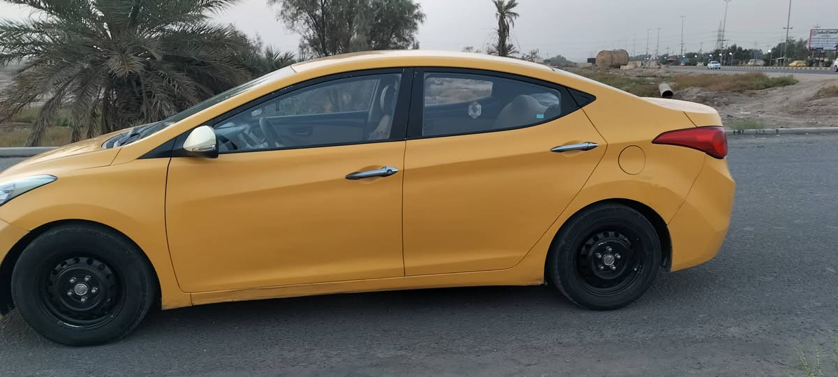 النترا موديل 2012 خليجي بيها بارد شبرين بالبنيد فقط والباقي كفالة سنوية وهزة وهيئة وغرامات مجددة لل2031 السيارة بأسمي المكان ديوانية السعر 87 بيع فقط مكلف بالنشر رقم صاحب السيارة ***********
