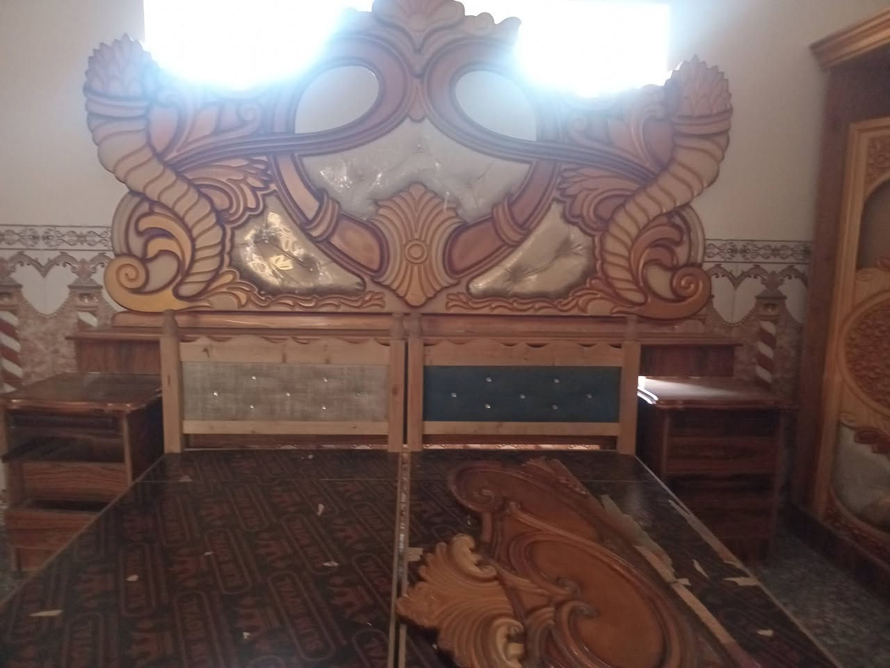 السلام عليكم متاح غرفه اخشاب البيع الاتصال *********** مكلف بل نشر
