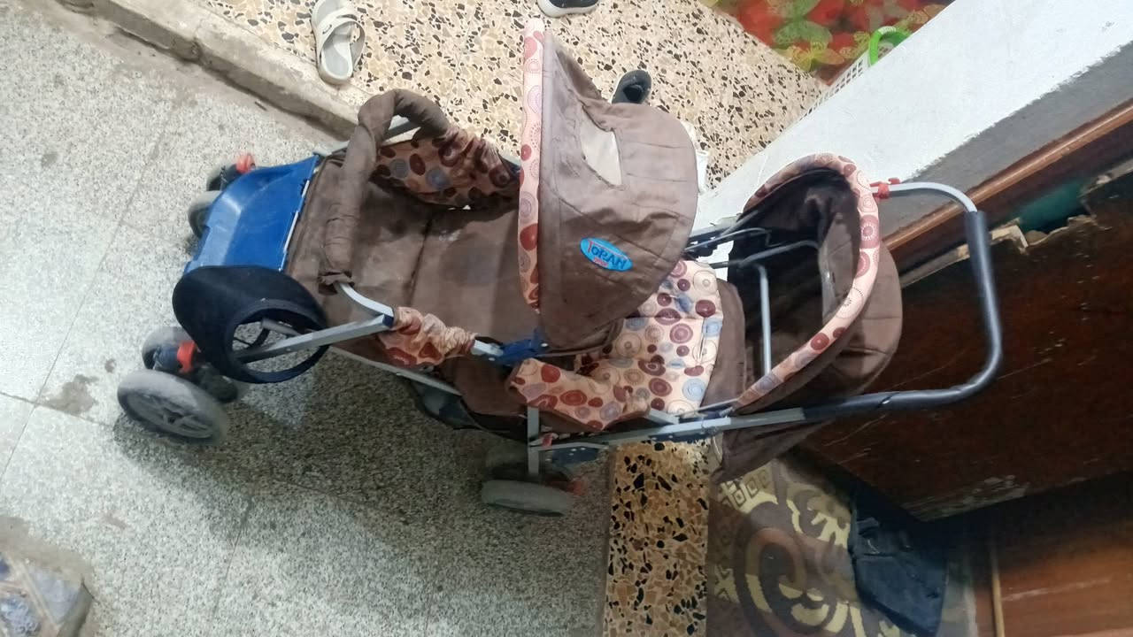 عربانة طفل • شبه جديدة • ما بيها عيب