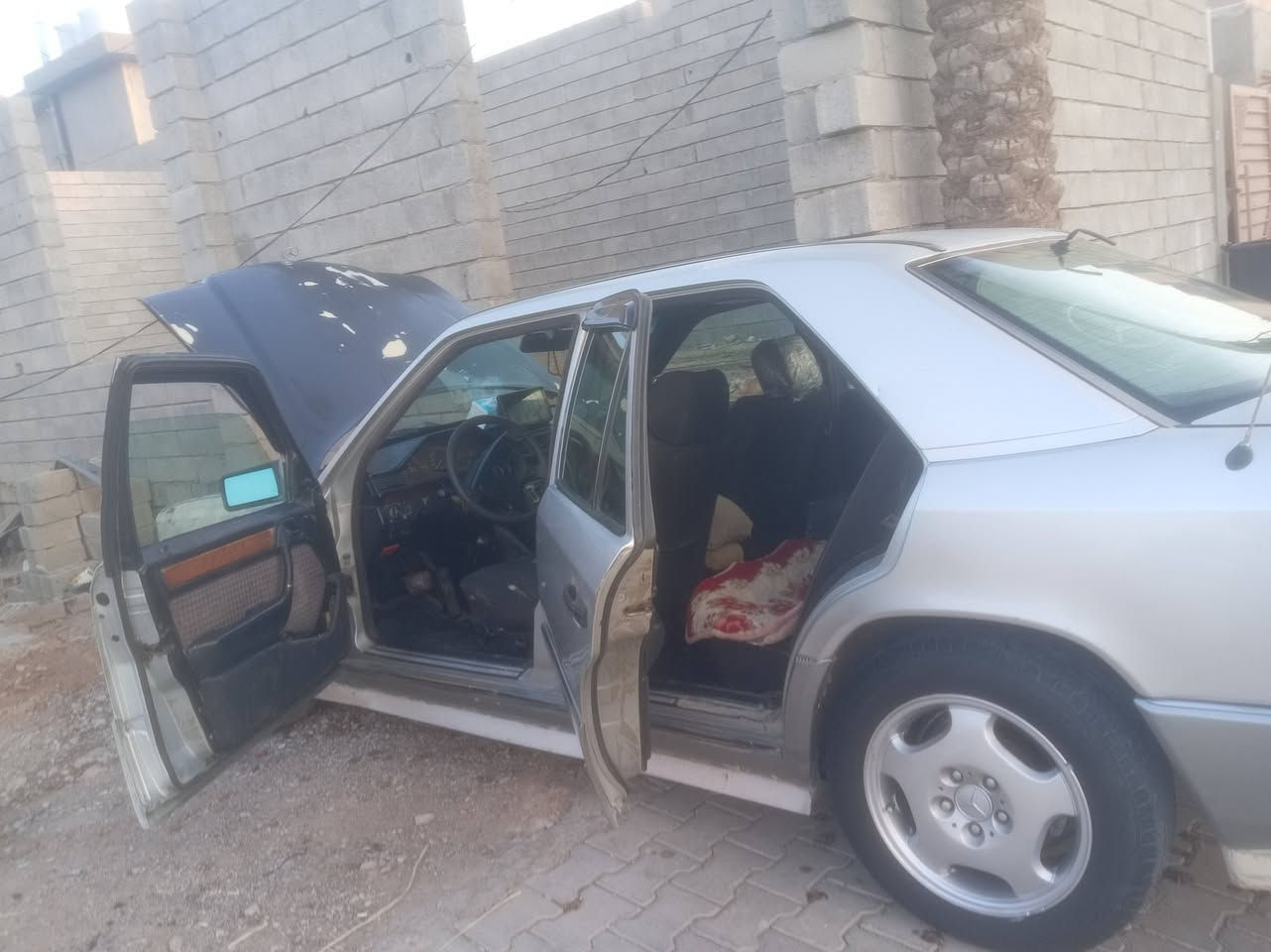 موديل 93ابلاد خراطيم مكانها اديالى  الرقم ادهوك بسم اخويه فول  اخوان السعر قفل 60 مال بيت مو بياع شراي  ***********
