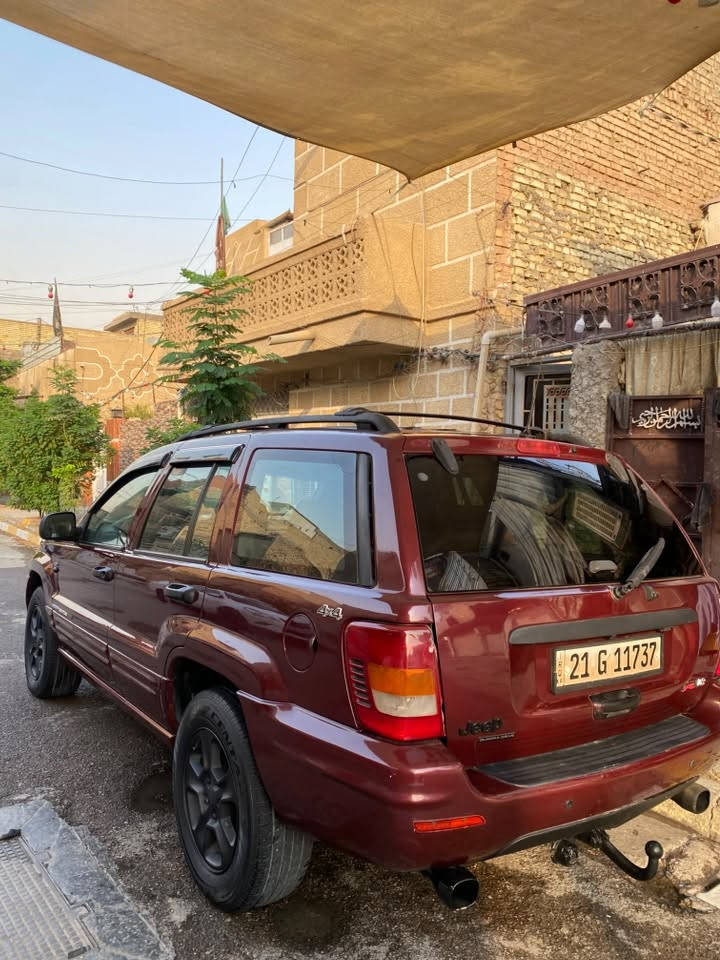 السلام عليكم 
جيب مديل 2000
محرك8سلندر
داخل اسود جلد
رقم سليمانيه تحويل ثاني يوم 
صاحب سنويه موجود مكانه بل سماوه
سياره محرك وكير كفاله
رقم صاحب سيارة ***********

إني مكلف بل نشرر.   

خاص ما اجاوبببب
